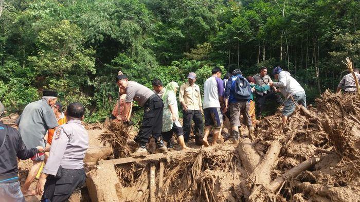 banjir bandang 2