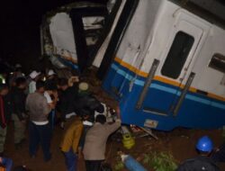 Kecelakaan Dua Kereta di Cirebon KNKT Segera Selidiki