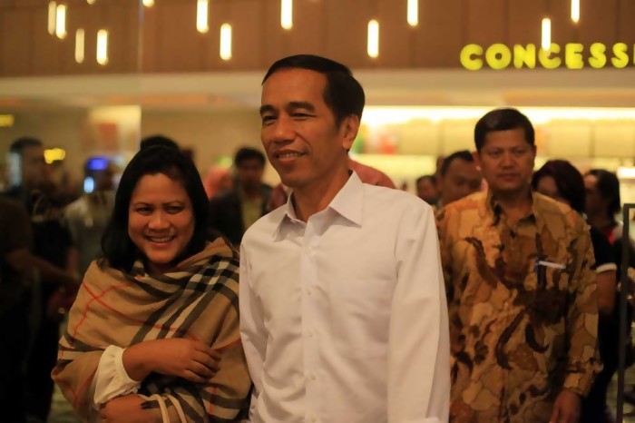 Nonton Avengers Pilihan Libur Akhir Pekan Pak Jokowi dan Ibu Iriana