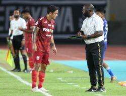 Jacksen F. Tiago Jalani Debut, Persis Solo Malah Tumbang