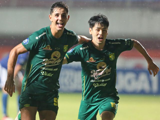 Pelatih Persebaya Belum Pastikan Belanja Pemain