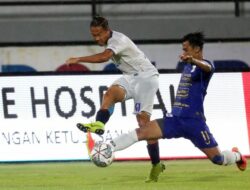 Arema FC Tak Biasanya Bermain dengan Skuad Full Pemain Lokal