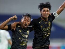 Arema FC ke Puncak, Pelatih: Kami akan Fight sampai Akhir Kompetisi