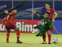 Harapan Pelatih Persebaya Dipenuhi oleh Penyelenggara Liga 1