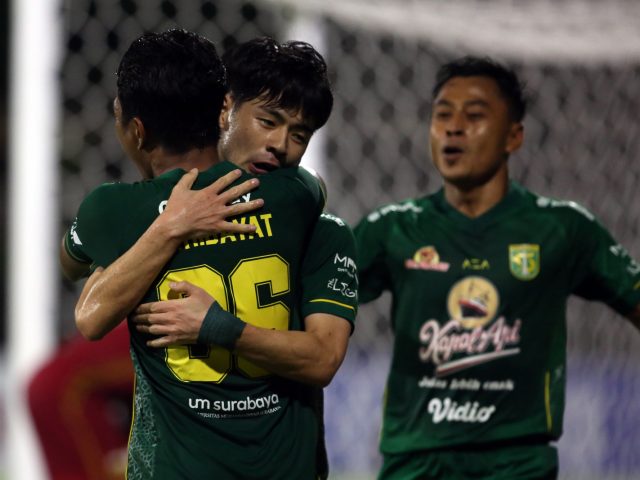 Kalahkan PSS, Persebaya Tembus Tiga Besar