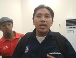 Arema Kalah, SSB Milik Aji Santoso Diteror, Ini Respons Singo Edan