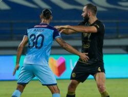 Pelatih Persela Sangat Capek dengan Apa yang Terjadi dalam Skuadnya