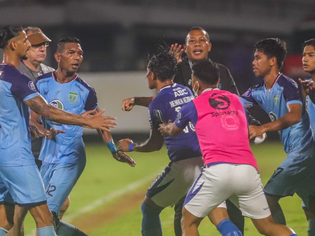 Persib Buang Peluang, Bhayangkara FC Merasa Dikerjai Wasit