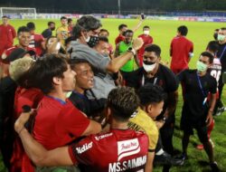 Meski Dikalahkan Persebaya 0-3, Euforia Juara Bali United Tetap Terasa