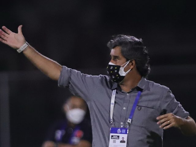 Pelatih Bali United Stefano Cugurra Teco Berada di Ambang Sejarah