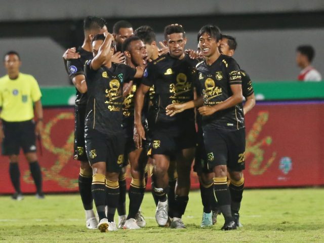 Pelatih Persebaya Sudah Feeling Ricky Kambuaya Bakal Cetak Gol