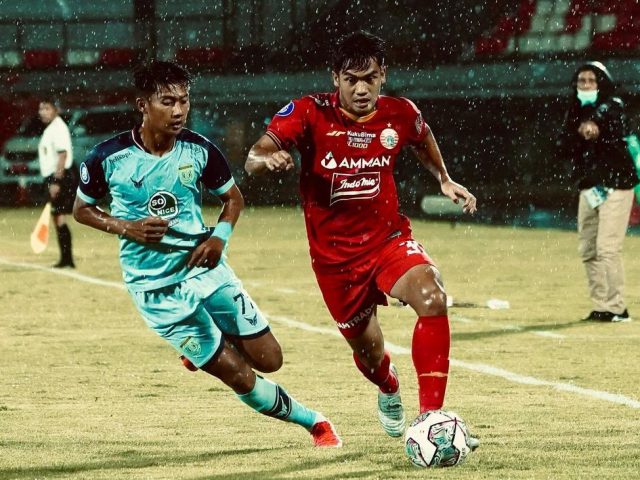 Persebaya Incar Dua Pemain Persija; Satu Realistis, Satu Lebih Sulit