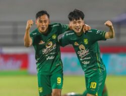 Samsul Arif Resmi Hengkang dari Persebaya Surabaya