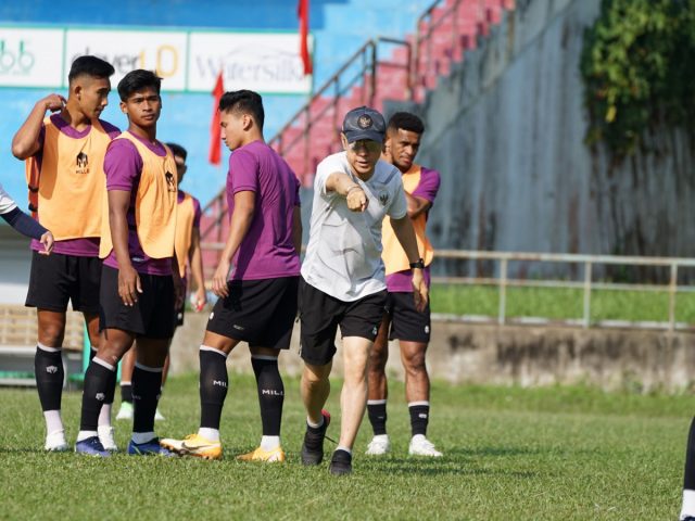 Lapangan Latihan di Vietnam Banyak Lubang dan Berpasir, STY Mengeluh