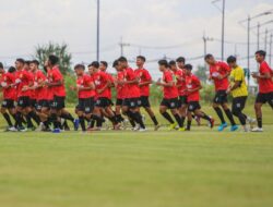 Mantan Pemain Klub Divisi 4 Liga Spanyol Mengikuti Latihan Persebaya