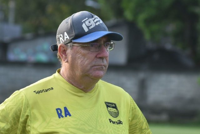 Pelatih Pastikan Pemain Persib Bandung Akan Jalani Tes Kesehatan