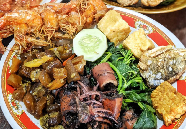 5 Kuliner Khas Banyuwangi Yang Terkenal: Harga, Lokasi, Daya Tarik