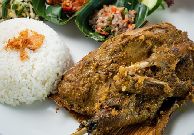 Bebek Goreng Tangsel Paling Enak: Harga Menu, Daya Tarik, Lokasi