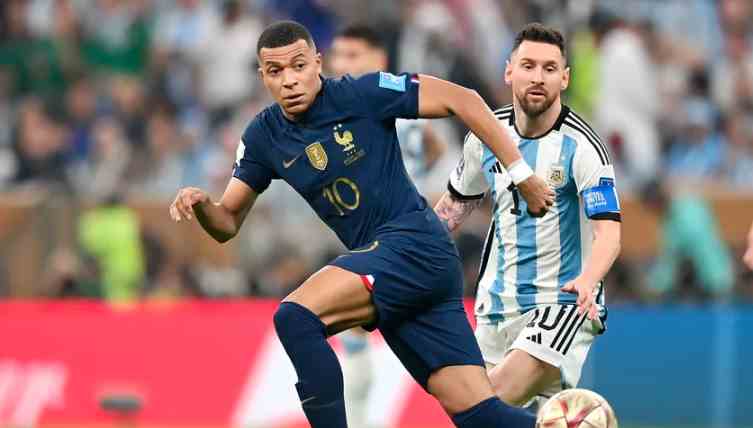 Lionel Messi dan Kylian Mbappe