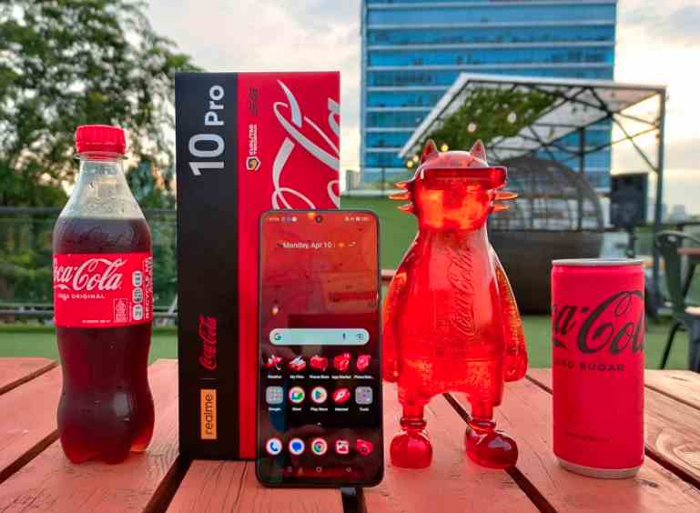 Realme 10 Pro Coca Cola Edition