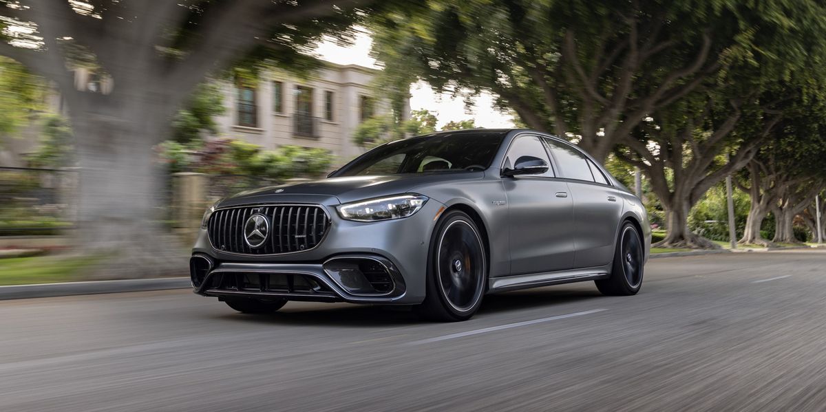 Performa MercedesAMG S63 E 2024 Gunakan Teknologi Baterai Formula 1