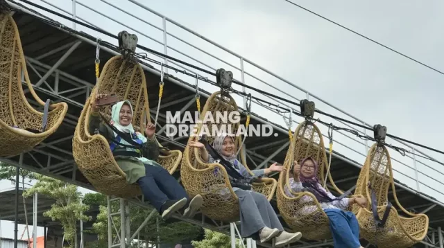 Wahana Keranjang Sultan Pertama di Jawa Timur (dok.Malang Dreamland)