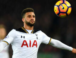 Barcelona Tertarik Datangkan Kyle Walker