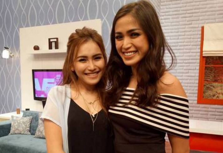 Kegembiraan Ayu Ting Ting