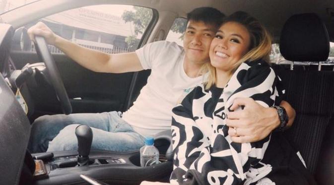 Agnez Monica dan Wijaya Saputra