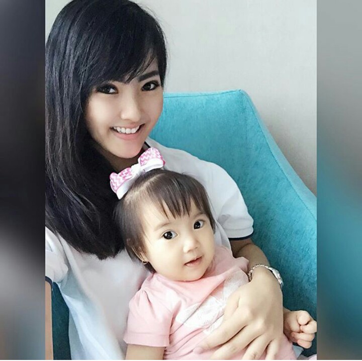 astrid ellena dan anak