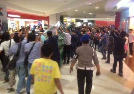 Pria Bunuh diri di Mall Centre Point