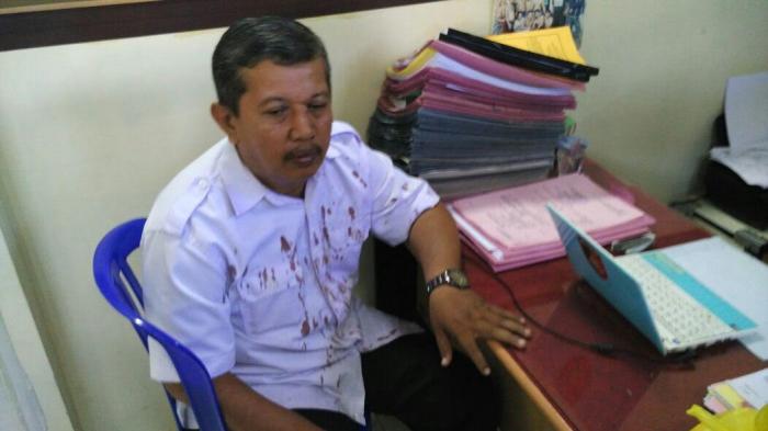 orang tua pukul guru di SMKN 2 Makassar