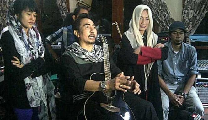 Reza Artamevia sekarang merasa ditipu