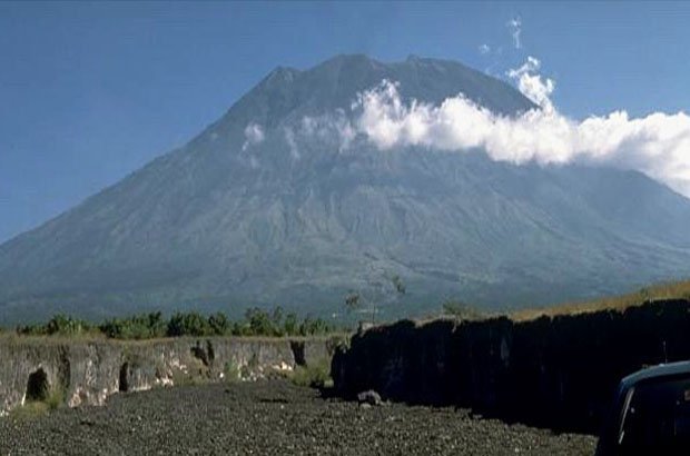 aktivitas gunung agung