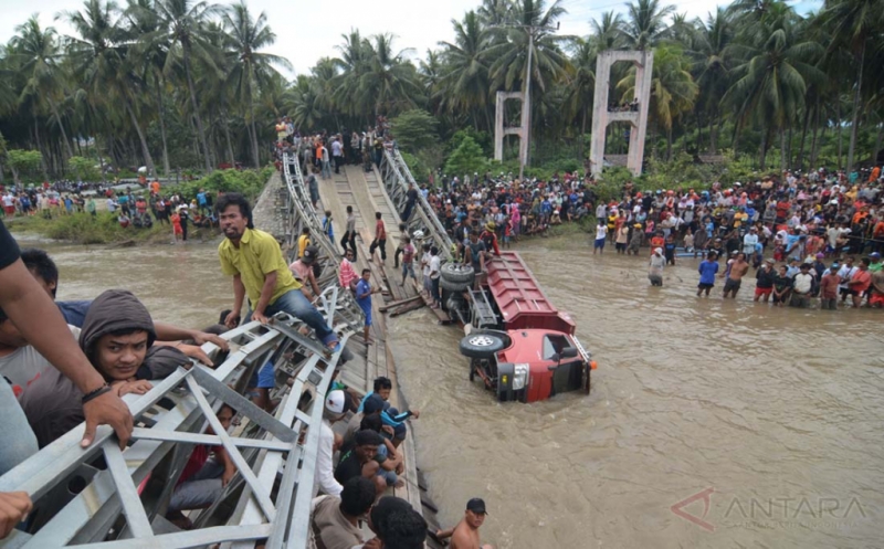 Jembatan Kuning di Bali