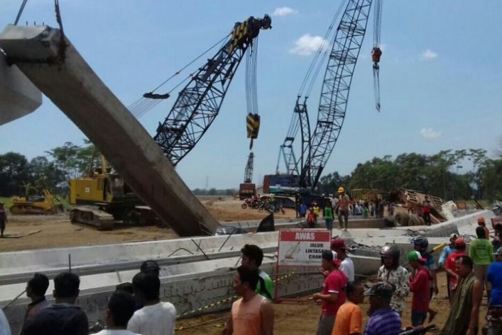 kecelakaan proyek tol probolinggo