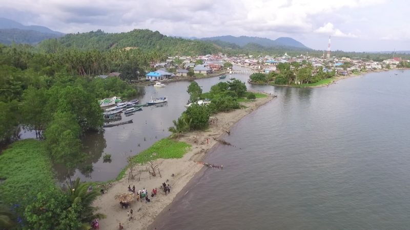 wisata alam Pantai Joronga