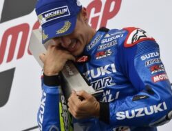 Maverick Vinales berencana kalahkan Rossi